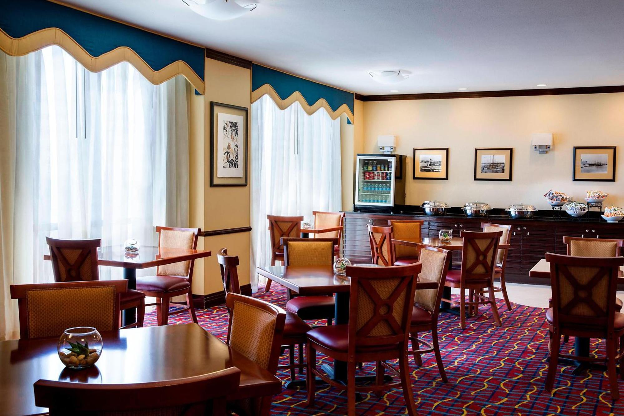 Renaissance Mobile Riverview Plaza Hotel Eksteriør billede